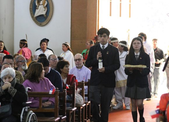 Misa de acción de gracias en Vallenar: Mons. Ricardo Morales: El servicio es lo que nos define